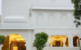 Hotel Atulyaa Taj